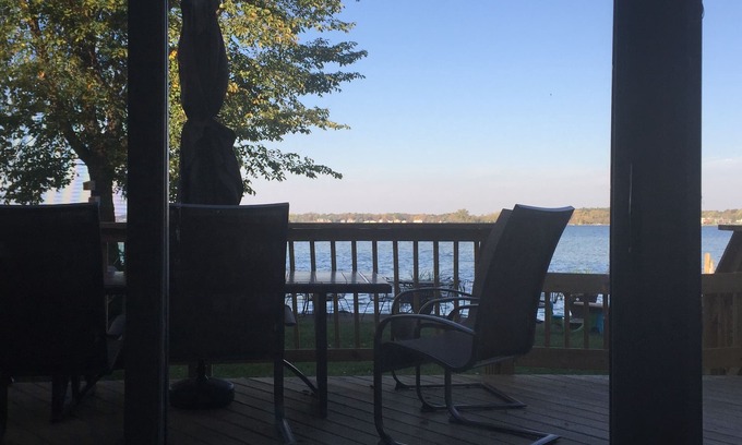 Keego Harbor Maison | Superbe Sunset Lake Front Fun Home sur le plus grand lac sportif du comté