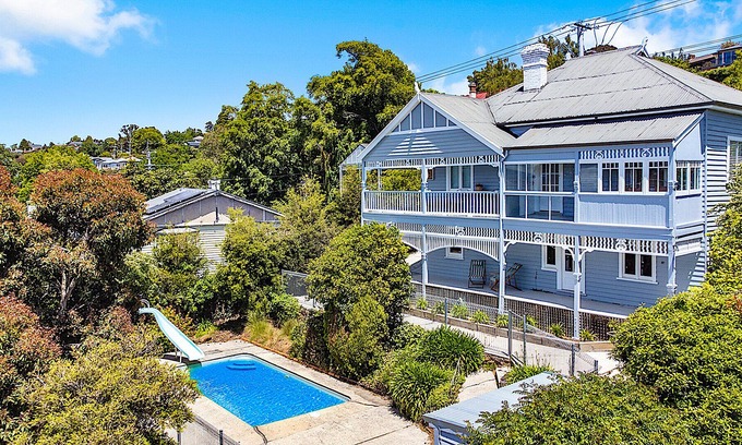 Trevallyn Maison | Stunning Trevallyn Views