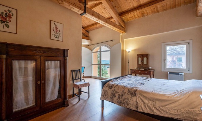 Alfiano Natta Maison | Stunning villa for 7 guests with WIFI, balcony and parking