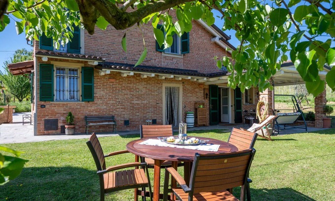 Mombaruzzo Maison | Merveilleuse maison de vacances pour 4 personnes avec WIFI, TV, patio et animaux admis