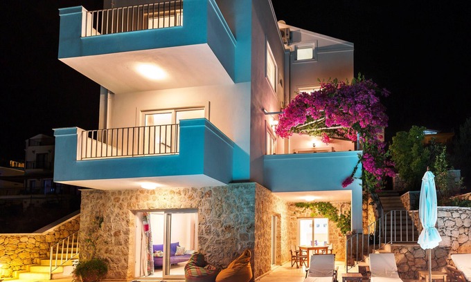 Kalkan Villa | Villa de luxe contemporaine à 150 mètres de la mer avec piscine privée