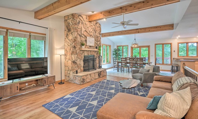 Putnam Maison | NEW! Stunning Waterfront Home w/ Private Swim Dock