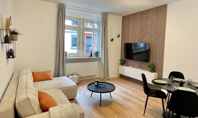 Weststadt Appartement | Stylisches Apartment in zentraler Lage mit Balkon