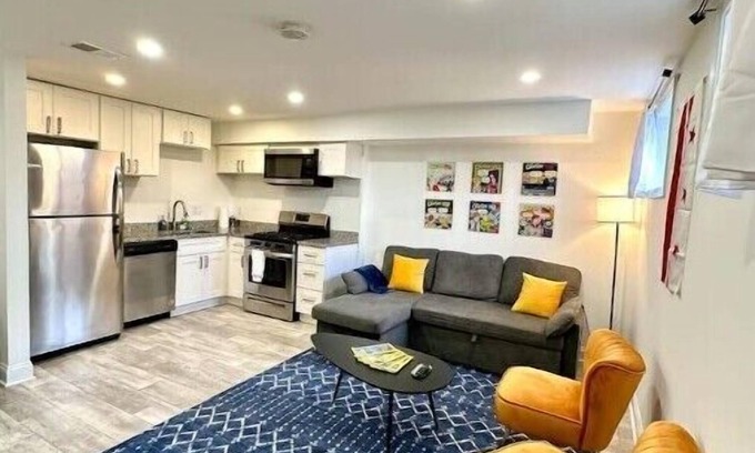 Brookland Appartement | Stylish 1 Bed - 5 min walk to Metro, free parking!