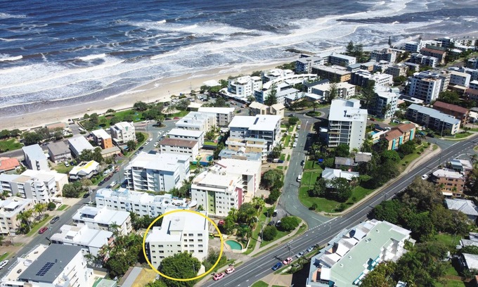 Moreton Bay Region Appartement | Stylish 2 B/R Kings Beach Apartment (6 guests) ZF4