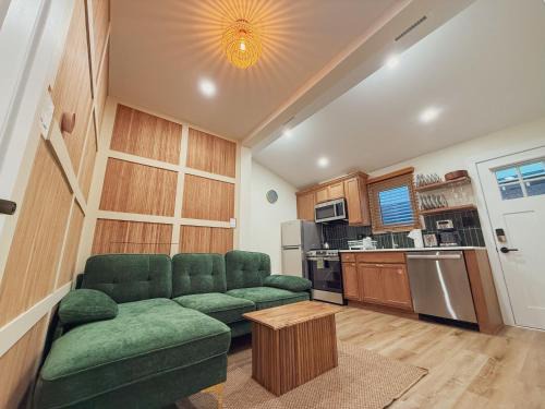 Wildwood Appartement | Stylish 2 BR 1 BA Apartment - Steps to the Ocean - Hidden Gem