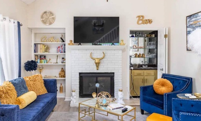 Ellendale Maison | Trendy 2BR 2BA Oasis W/ Loft, Home Away From Home!