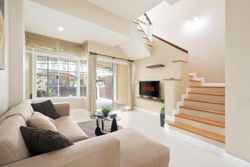 Prawet Appartement | Stylish 3BR Townhouse Near Rama9