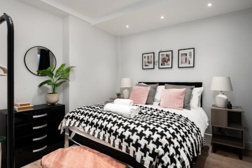 Tollington Appartement | Stylish and Modern 2 Bedroom Flat, Finsbury Park, Sleeps up to 6 guests 3 double beds, Near Emirates Stadium