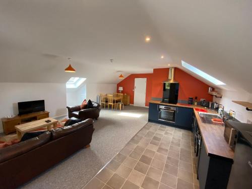 Longtown Appartement | stylish and modern Spacious 2 bedroom apartment