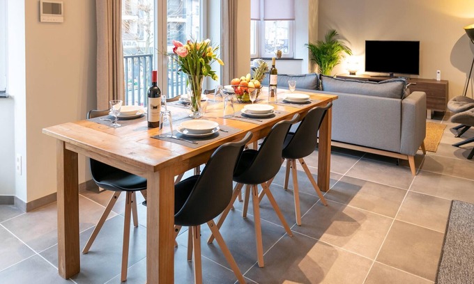 Eisden Appartement | Stylish apartment in Maasmechelen with balcony