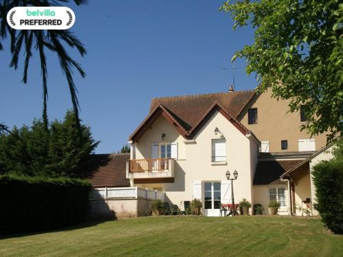 Faverolles Maison | Stylish Apartment Near Beach