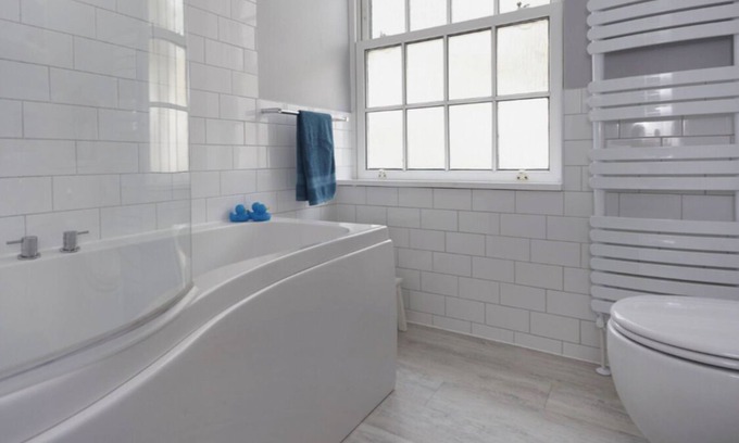 Kidbrooke with Hornfair Appartement | Stylish apt in a 1938 building w/parking