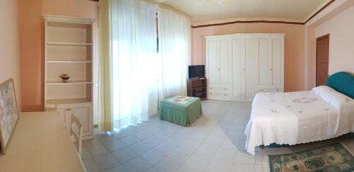 Sant'Eufemia Lamezia Appartement | Stylish Apt TERINA - Le Lincelle, Lamezia - bright, spacious, elegant and with terrace