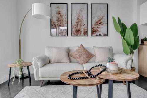 Connaught Appartement | Stylish Beltline 1BR w/Parking