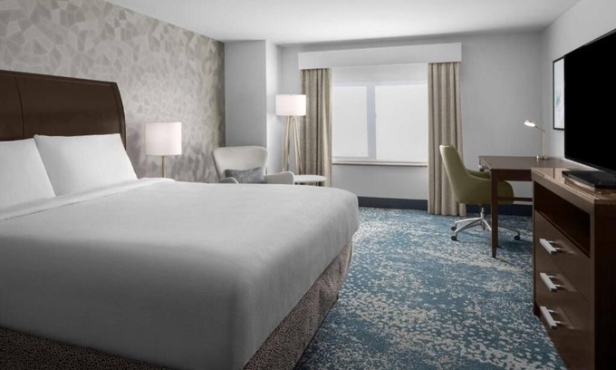 Bethesda Hôtel | Stylish Bethesda Room Pet Friendly With Access To NIH And DC