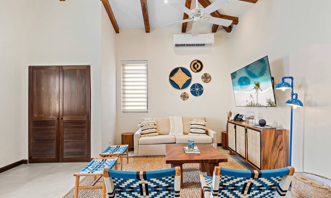 Las Catalinas Appartement | Stylish Condo in the Heart of Las Catalinas with Vibrant Design & Exclusive Beac