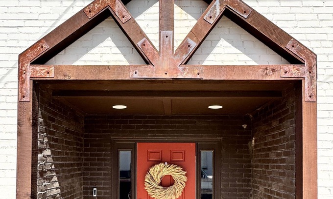 Brownwood Appartement | Stylish downtown apartment in Brownwood close to all of the downtown events