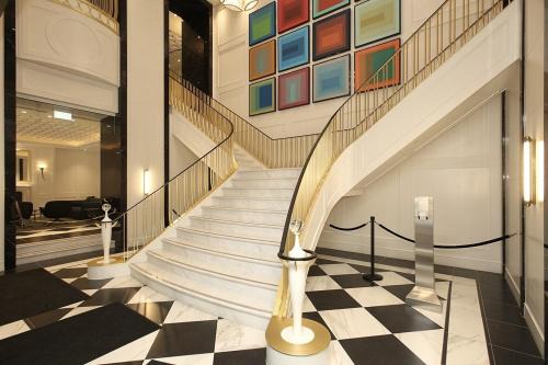 Bay Cloverhill Appartement | Stylish Downtown Toronto Residential Hotel