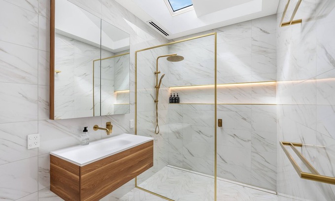 Moonah Maison | Stylish Family Getaway with Modern Comforts