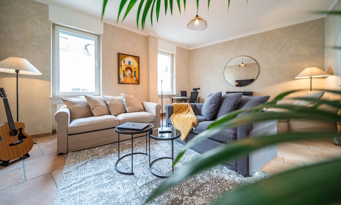 Neuendorf Appartement | Stylish Family-Sized Apartment by the Rhine River