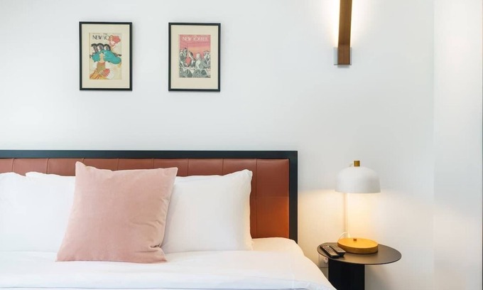 Berkeley Hôtel | Stylish Flat! Walk to Restaurants/Shops & Cafes!