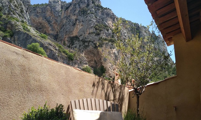 Moustiers-Sainte-Marie Maison | Charmante maison de village classée 4 * avec grande terrasse et vue panoramique