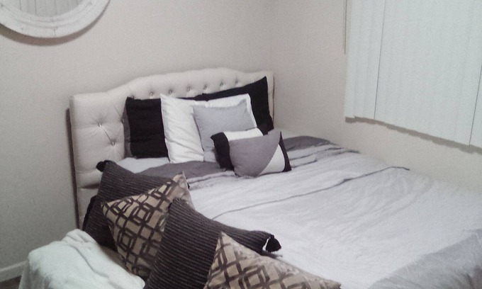 Tower District Appartement | Stylish Getaway - Located in the Historic TOWER DISTRICT