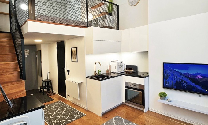 Old Town Appartement | Stylish Historic Loft - Your Comfy Old Town Stop!