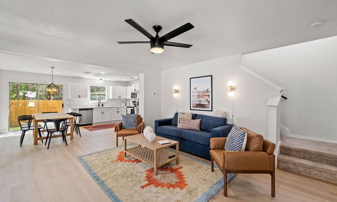 Maverick Creek Maison | Stylish home near UTSA, La Cantera, The Rim, and Six Flags