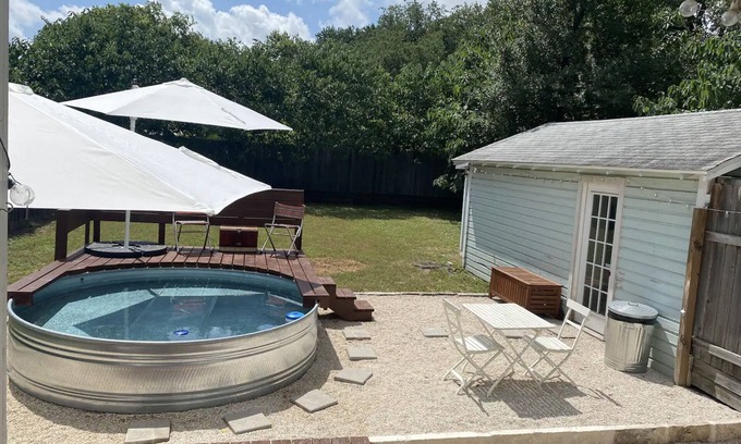 South Lamar Maison | Stylish home with pool and big yard in central Austin