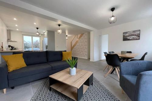 Esvres Maison | Stylish house near Chambray-lès-Tours