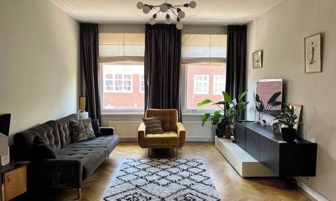Scheldebuurt Appartement | Stylish & luxurious 3-BR apartment with roof terrace near RAI - also long term