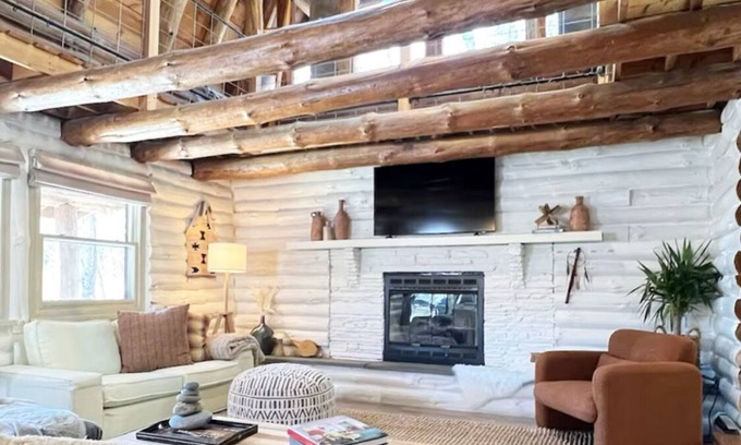 Ashland Cabine | Stylish, Luxury Mountain House 10 Mins to Windham