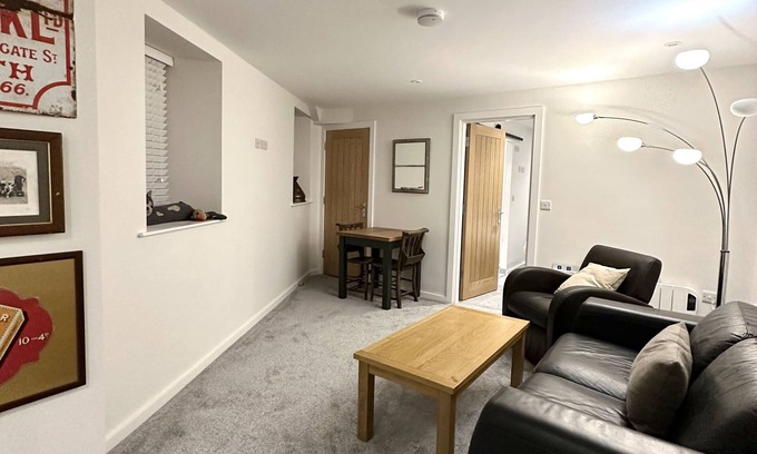 Midsomer Norton Appartement | Stylish modern apartment in Midsomer Norton high st!