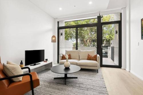 Alexandria Appartement | Stylish New 3 BDRM house - Alexandria