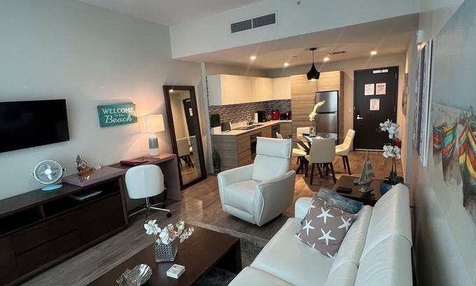Hollywood Lakes Copropriété | Élégant Oceanview Nouvel appartement à Hollywood Beach