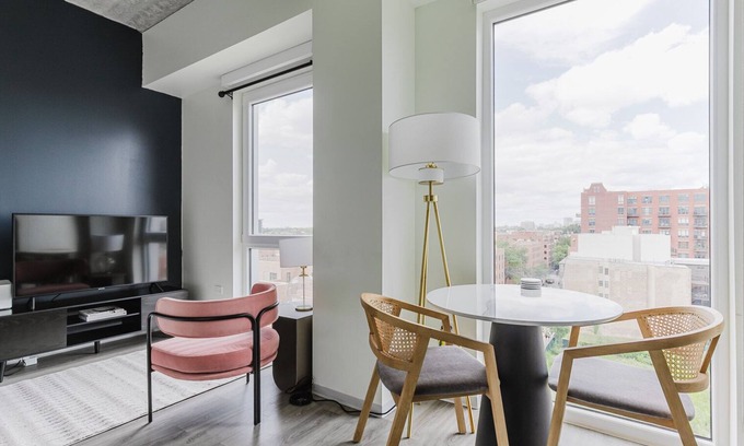 Old Town Appartement | Stylish Old Town Studio Gym, W/D, Outdoor Firepit & A/C, by Blueground