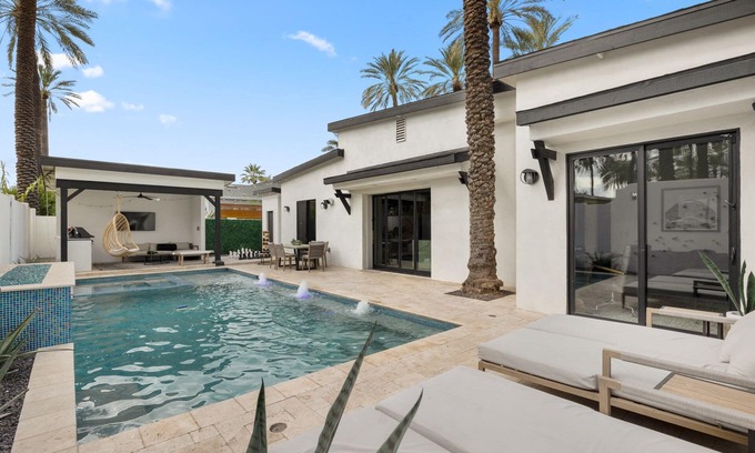Arcadia Lite Villa | Stylish Paradise – Heated Pool, Spa, Near Old Town