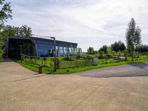 Maubray Maison | Stylish Retreat with Sauna