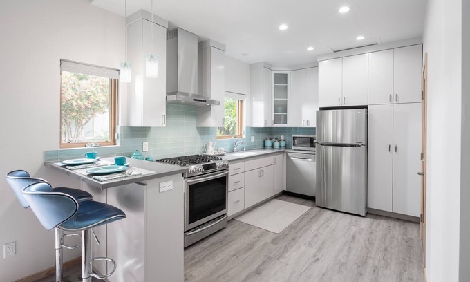 Bixby Knolls Appartement | * NUEVO * Elegante estudio privado retro y piscina larga Bch