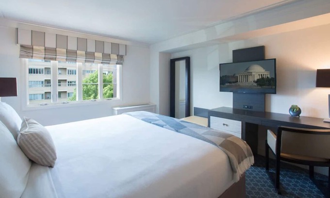 Kalorama Heights Hôtel | Stylish Room, Minutes to George Washington University, Pets Are Allowed!