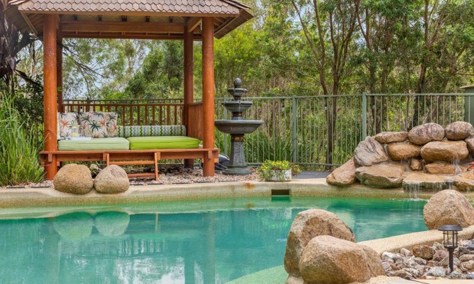 Moorina Appartement | Stylish rural retreat on the foothills of Mt. Mee