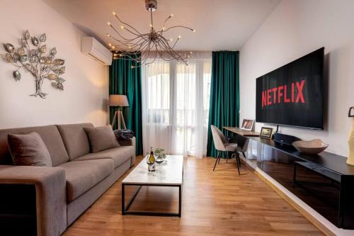 Pomorie Appartement | Stylish Sea View Apartment 3 Min to Beach Balcony & Comfort