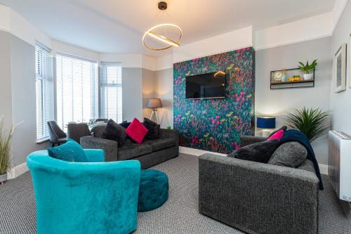 Bare Appartement | Stylish Seafront Apartment - Sleeps 6 - Gateway to the Lakes