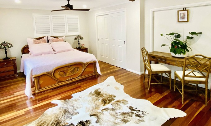 Pymble Maison | Stylish Self-Contained Guesthouse 5 mins to Trains