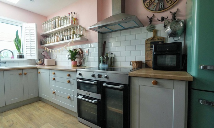Cork Maison | Stylish & Spacious Family Home On Edge of City