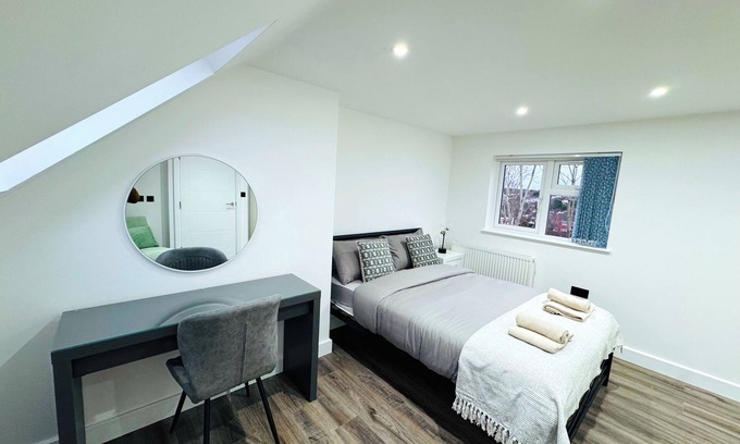 Quinton Appartement | Stylish Stay in Birmingham