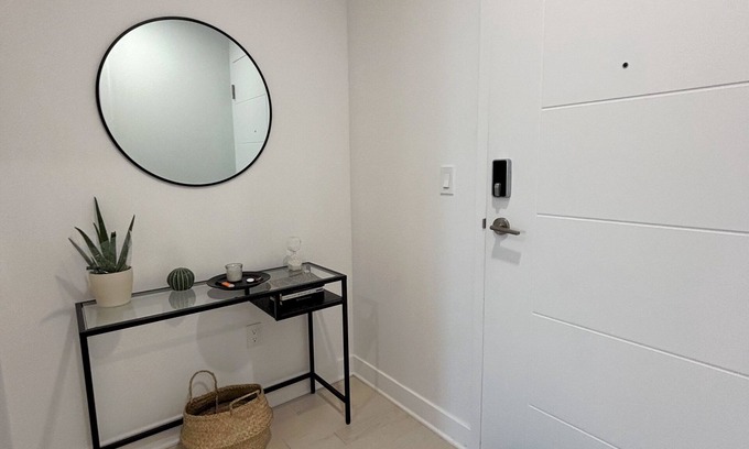 Griffintown Copropriété | Stylish Studio on the 24th floor in Griffintown