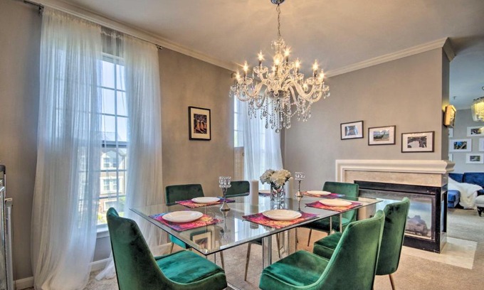 Lorton Appartement | Stylish Suburban Condo Less Than 20 Mi from Dtwn DC!